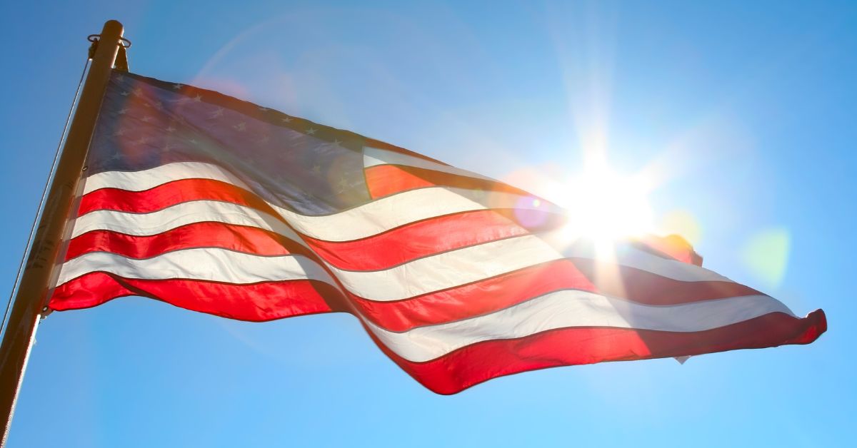 Dos and Don’ts When Displaying the American Flag - Liberty Flagpoles