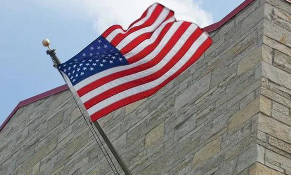 Tips for Buying Durable Wall-Mounted Flagpoles