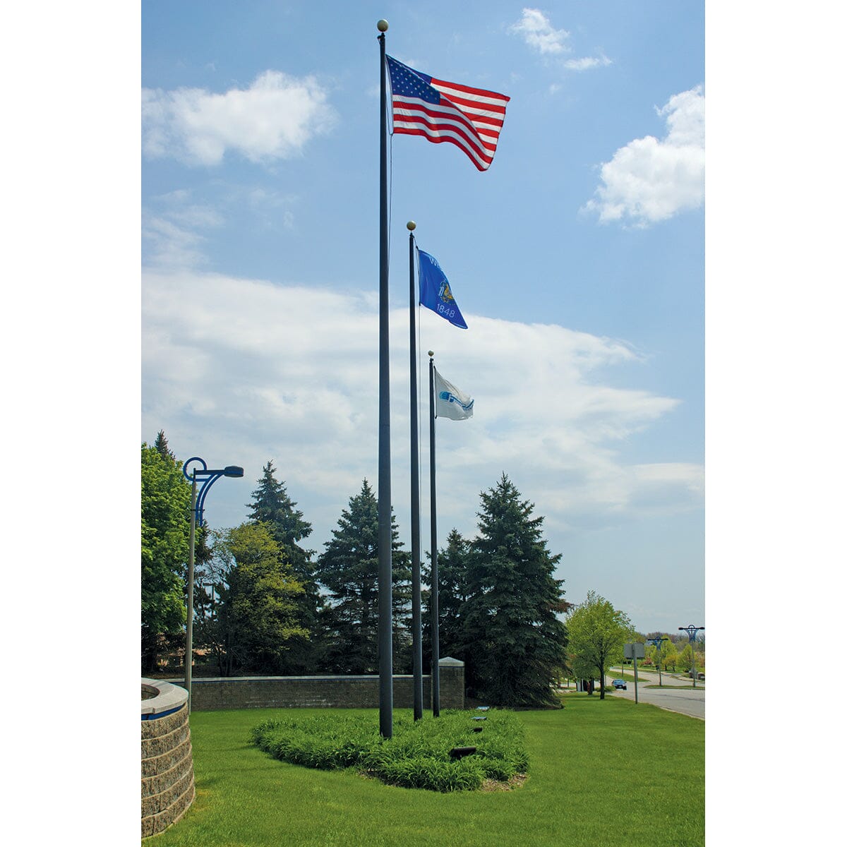 25ft Aluminum Flagpole - External Halyard - Commercial Grade