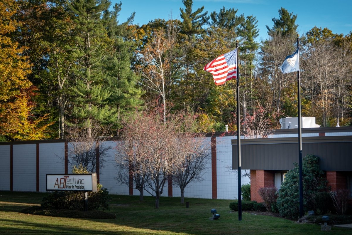 Commercial Fiberglass (50' - 100') | Internal Halyard | Choose Color - Liberty Flagpoles - Fiberglass Flagpole